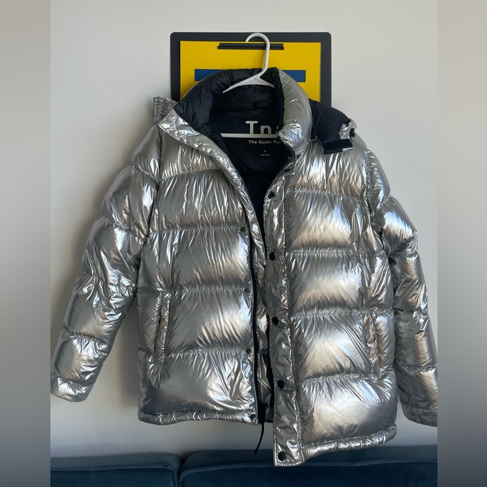 Aritzia Super Puff silver